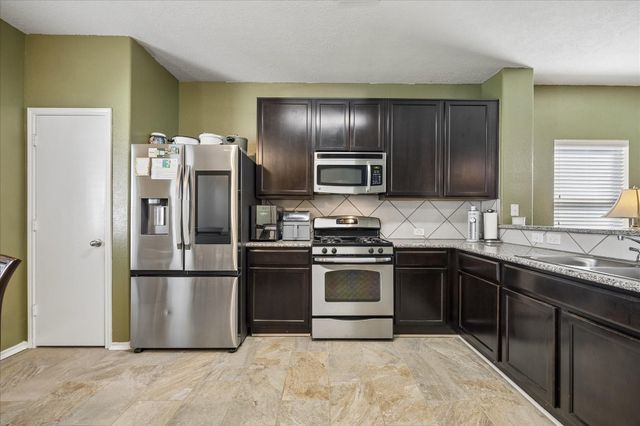 805 Indigo Springs Lane, La Marque, TX 77568