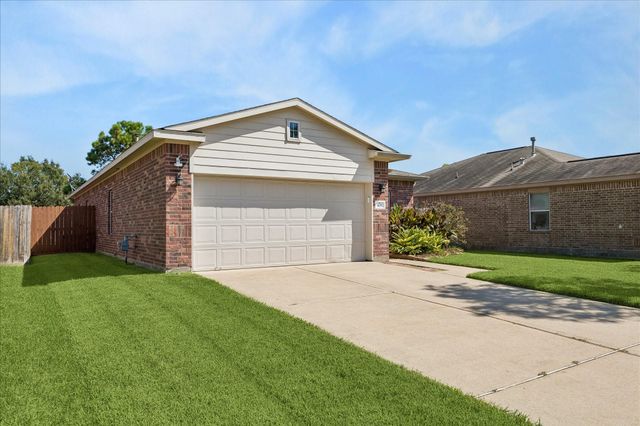 805 Indigo Springs Lane, La Marque, TX 77568