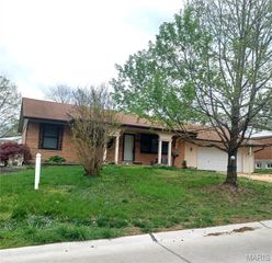 9744 Radio Drive, Unincorporated, MO 63123