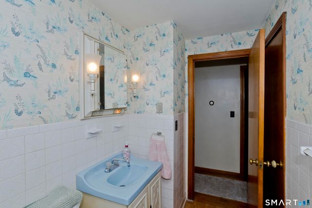 4 Fair Street, Enfield, CT 06082