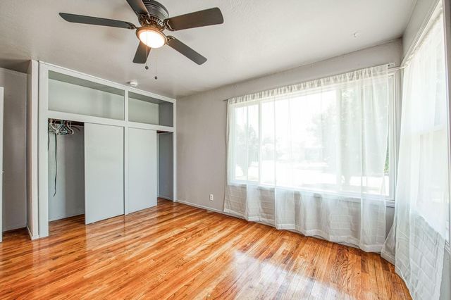 1534 W Saginaw Way, Fresno, CA 93705