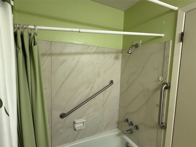 6041 Fox Chase Trail, Shreveport, LA 71129