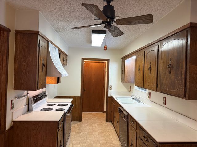 6041 Fox Chase Trail, Shreveport, LA 71129