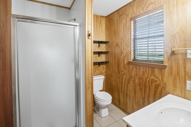 190 Rs County Road 4330, Point, TX 75472