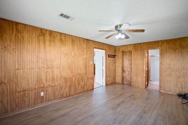 190 Rs County Road 4330, Point, TX 75472