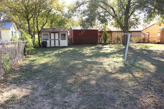 308 W Live Oak Street, Dublin, TX 76446