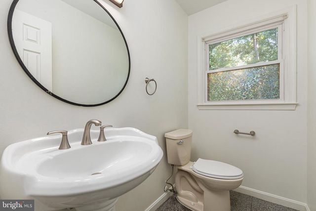 12877 VALLEYWOOD DR, Woodbridge, VA 22192