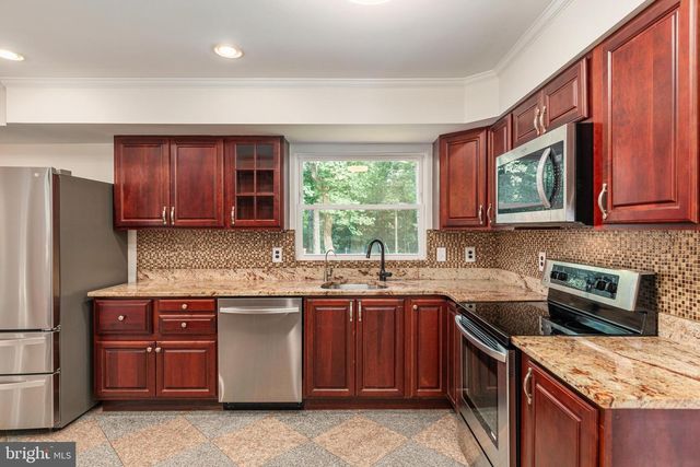 12877 VALLEYWOOD DR, Woodbridge, VA 22192