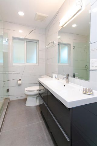 809 S 17th Ave, Hollywood, FL 33020