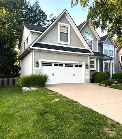 11510 W 117th Terrace, Overland Park, KS 66210
