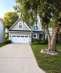 11510 W 117th Terrace, Overland Park, KS 66210