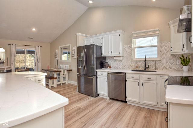 413 E New York Street, Fortville, IN 46040