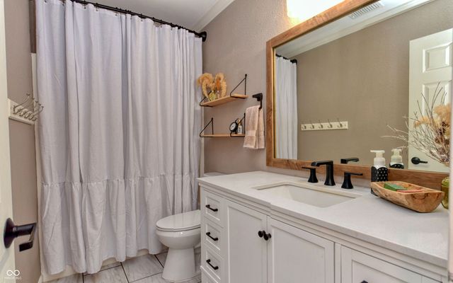 413 E New York Street, Fortville, IN 46040