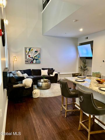5 Spring APT 101, Saratoga Springs, NY 12866