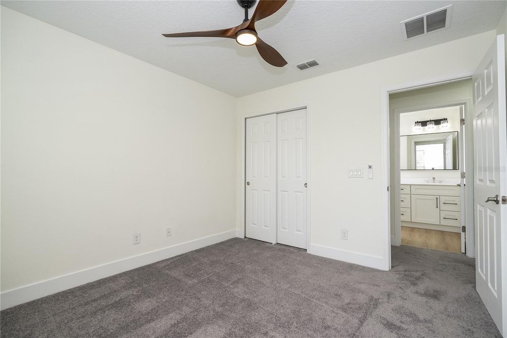 Image 27 of property listing at 5131 MILLENNIA GREEN DRIVE, Orlando, FL 32811