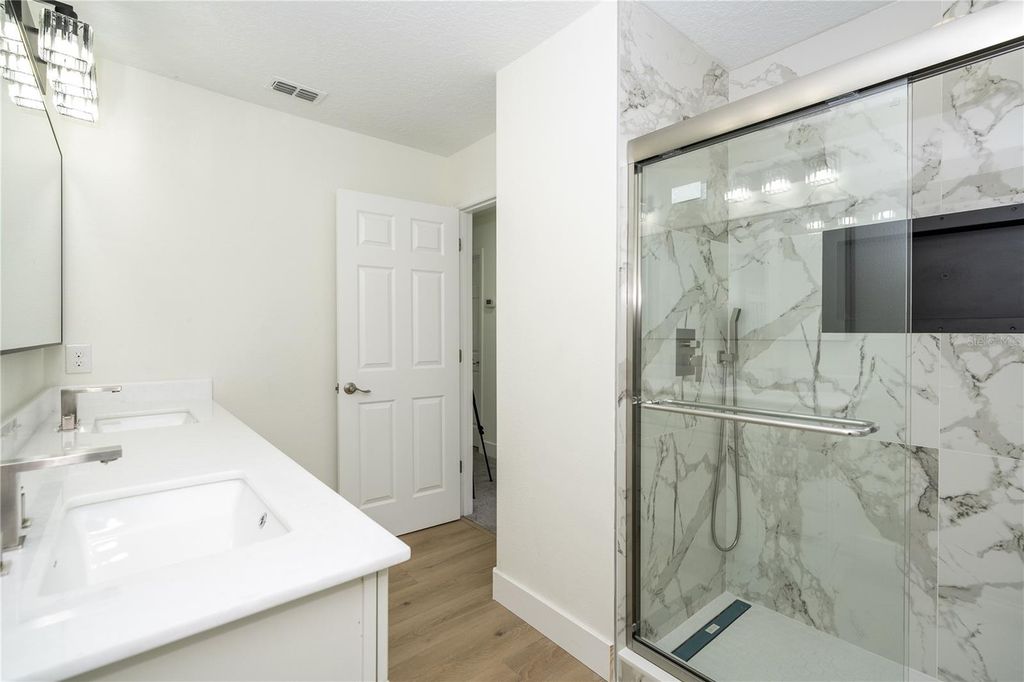 Image 30 of property listing at 5131 MILLENNIA GREEN DRIVE, Orlando, FL 32811