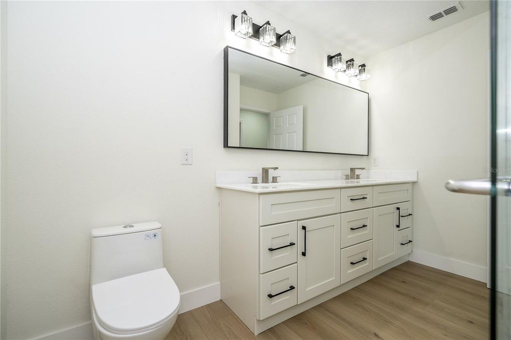 Image 31 of property listing at 5131 MILLENNIA GREEN DRIVE, Orlando, FL 32811