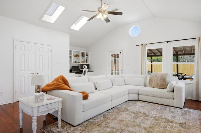 8804 Peppergrass CV, Austin, TX 78745