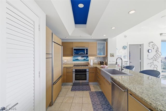 322 Karen Avenue 1802, Las Vegas, NV 89109
