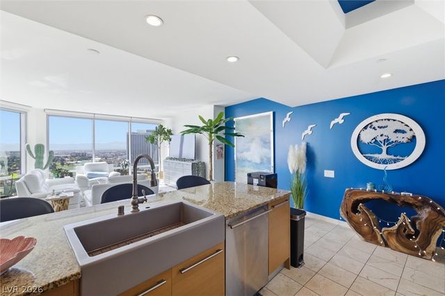 322 Karen Avenue 1802, Las Vegas, NV 89109