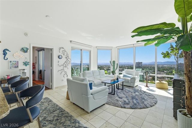 322 Karen Avenue 1802, Las Vegas, NV 89109