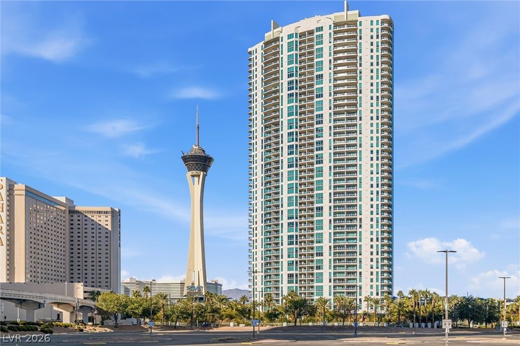 322 Karen Avenue 1802, Las Vegas, NV 89109 — photo 4