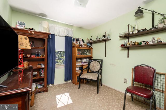 8 HERITAGE WAY, Lawrence Township, NJ 08648