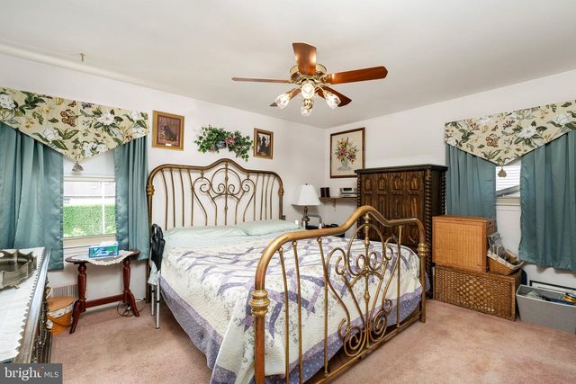 8 HERITAGE WAY, Lawrence Township, NJ 08648
