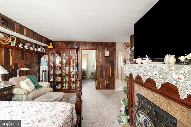 8 HERITAGE WAY, Lawrence Township, NJ 08648