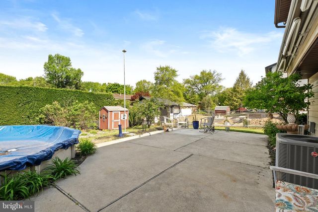 8 HERITAGE WAY, Lawrence Township, NJ 08648