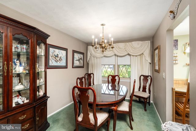 8 HERITAGE WAY, Lawrence Township, NJ 08648