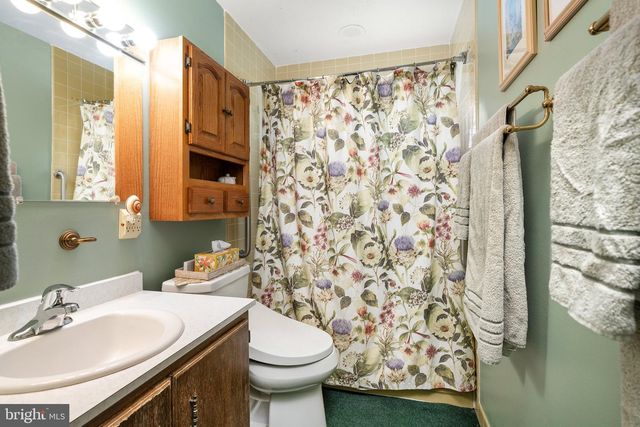 8 HERITAGE WAY, Lawrence Township, NJ 08648