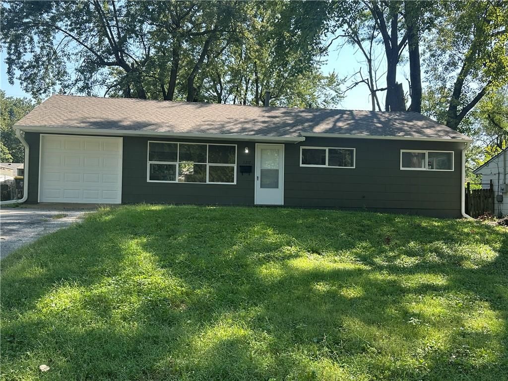 11217 Bristol Terrace, Kansas City, MO 64134