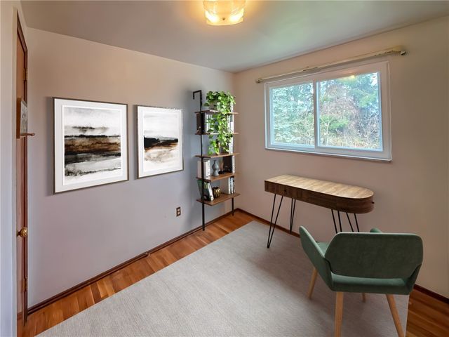 1494 Blossom Hill Rd, Castle Shannon, PA 15234