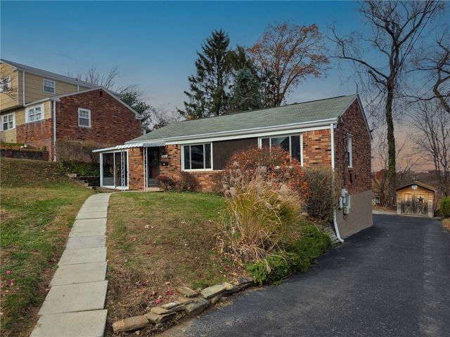 1494 Blossom Hill Rd, Castle Shannon, PA 15234