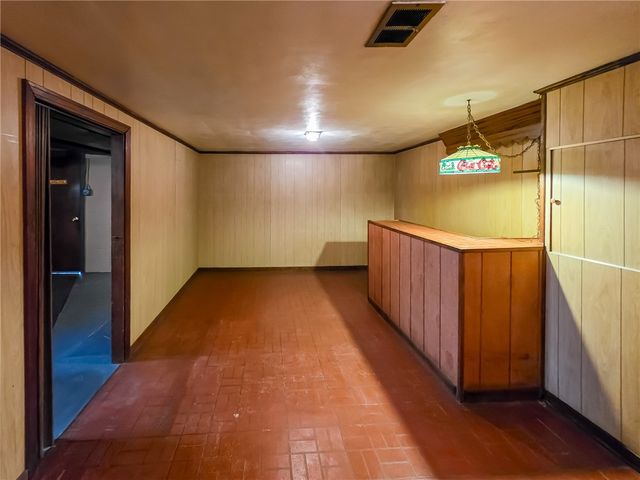 1494 Blossom Hill Rd, Castle Shannon, PA 15234