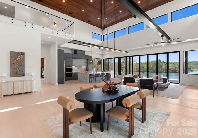 6000 Midsomer Road, Charlotte, NC 28214