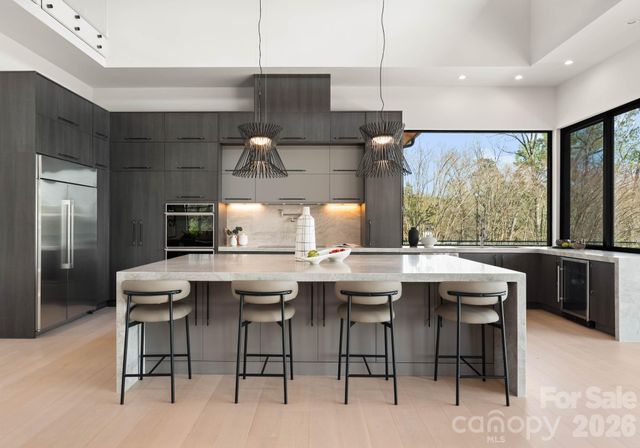 6000 Midsomer Road, Charlotte, NC 28214