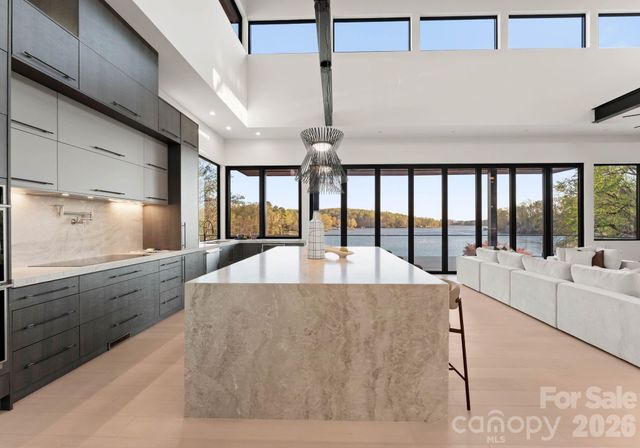 6000 Midsomer Road, Charlotte, NC 28214