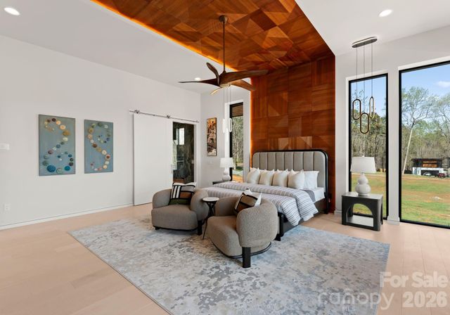 6000 Midsomer Road, Charlotte, NC 28214