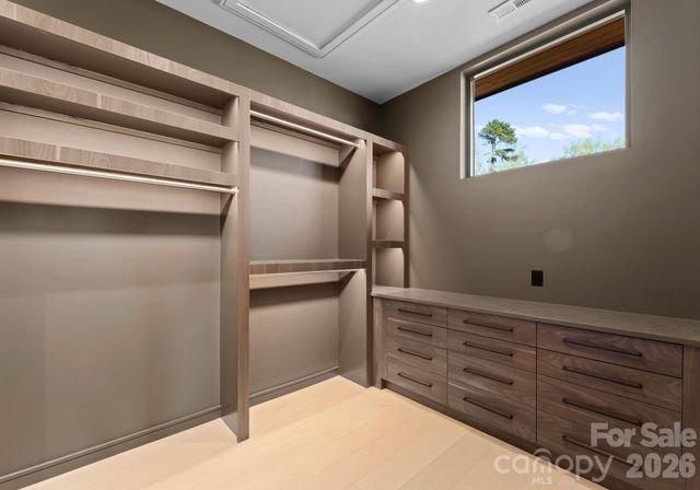 6000 Midsomer Road, Charlotte, NC 28214