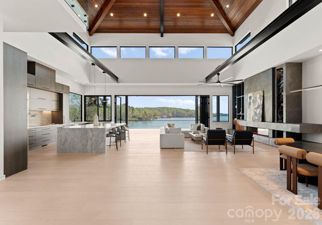 6000 Midsomer Road, Charlotte, NC 28214