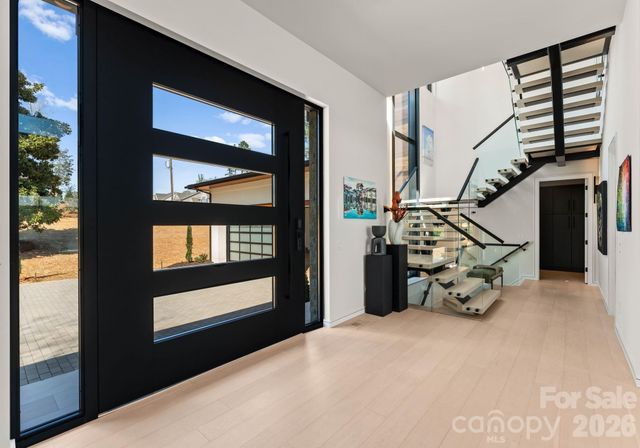 6000 Midsomer Road, Charlotte, NC 28214