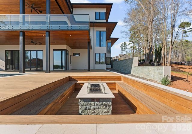 6000 Midsomer Road, Charlotte, NC 28214