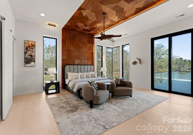 6000 Midsomer Road, Charlotte, NC 28214