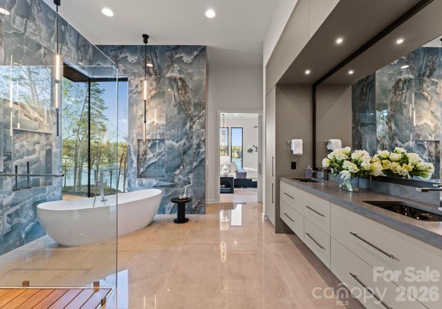 6000 Midsomer Road, Charlotte, NC 28214