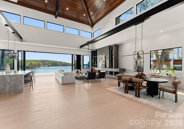 6000 Midsomer Road, Charlotte, NC 28214