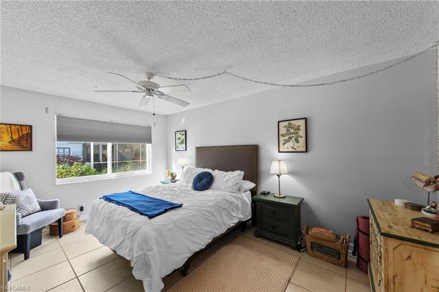 256 Palm DR # 1, Naples, FL 34112