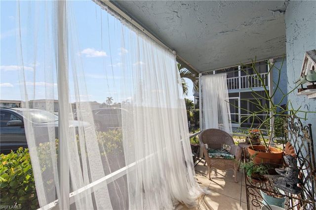 256 Palm DR # 1, Naples, FL 34112