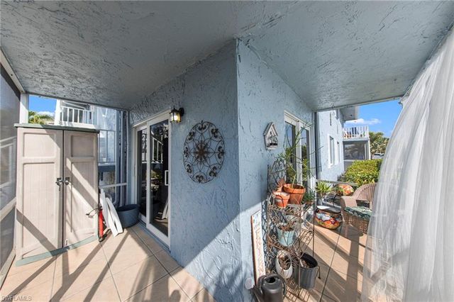 256 Palm DR # 1, Naples, FL 34112